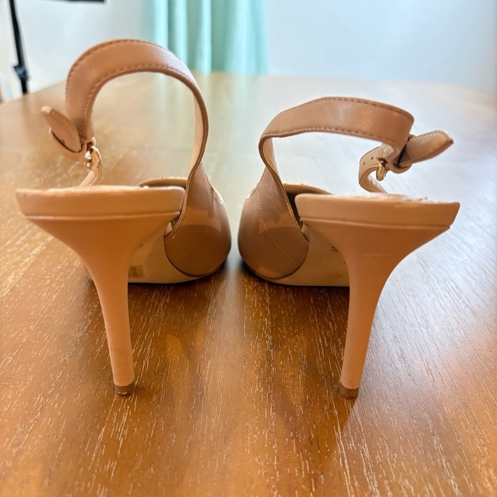 Coach ALLIE Beige Nude Leather Slingback Pump Stiletto Logo On Toe Luxury - Picture 13 of 14